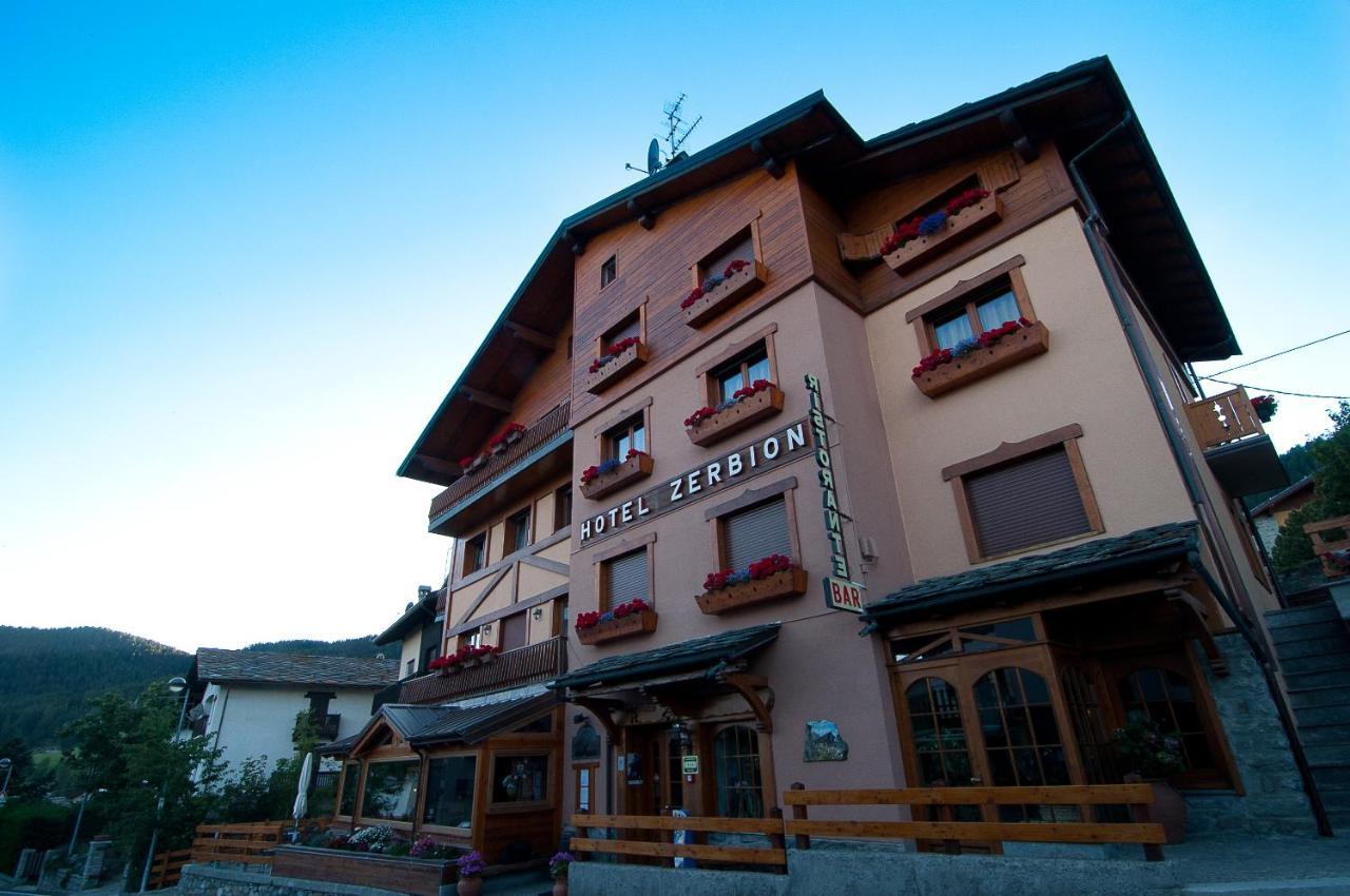 Hotel Zerbion Torgnon Exterior photo
